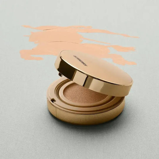 Burberry Дълготраен кушън фон дьо тен SPF 15 Fair Cool 20 14 г