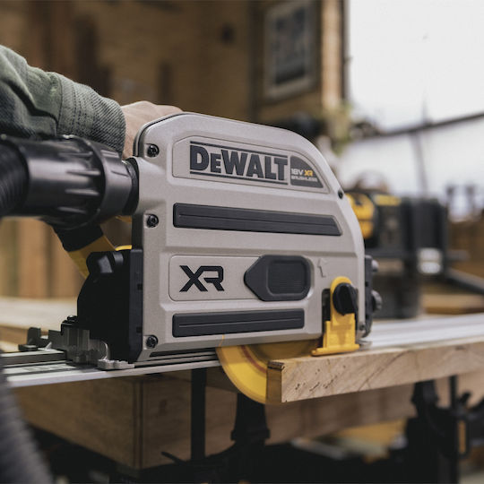DEWALT DCS525NT Потапящ циркулярен трион Brushless 18V Solo със Система за Прахоулавяне