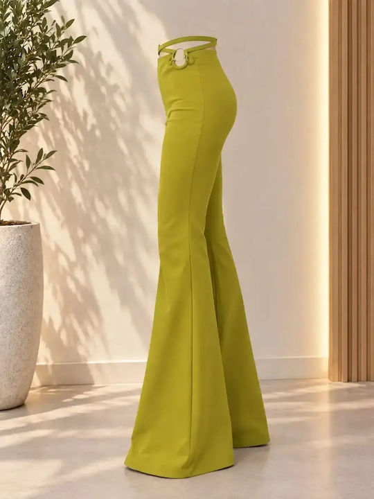 Damenhose Aus Rippstoff mit Schlag in regulärer Passform Oliv