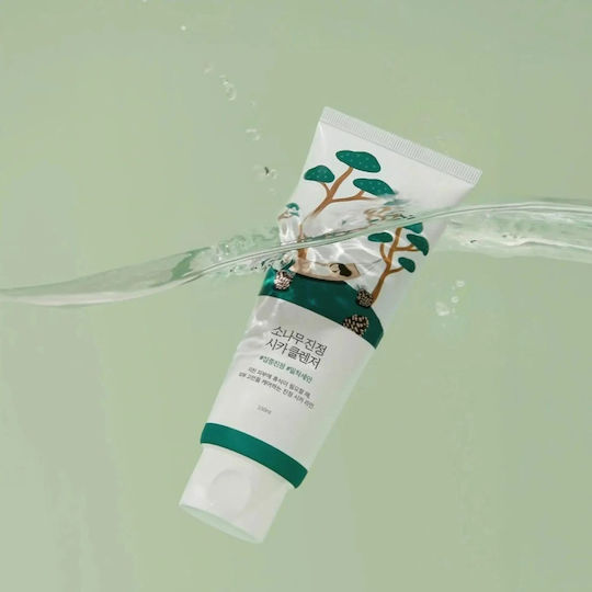 Round Lab Pine Calming Cica Facial Cleansing Foam With Soothing And Oil Control Action 150ml