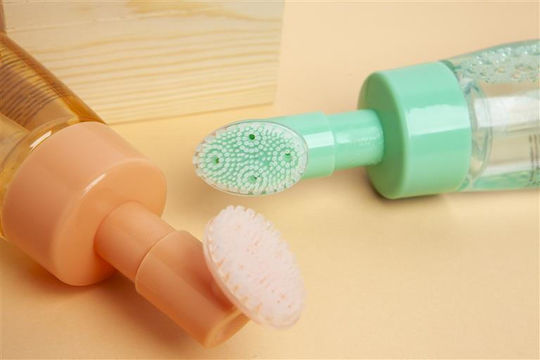 IDC Institute Spumă Demachiantă Facială Aloe Vera Pentru Controlul Sebumului și Împotriva Imperfecțiunilor 240ml