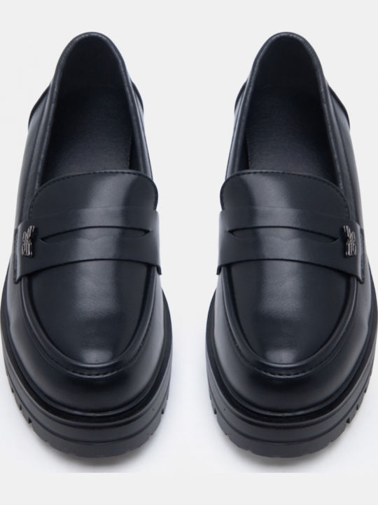 Women's Loafers in Black