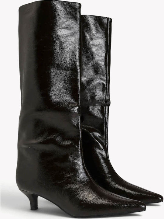 Braune Weitschaftstiefel mit Kitten-Heel