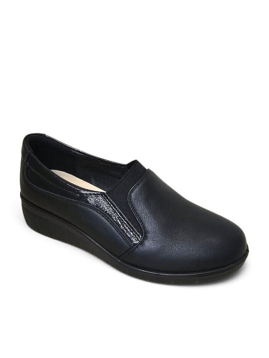 Women's Moccasins in Black