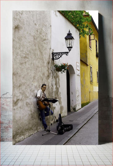 Street Musician In A Quaint Alley Μουσικός Του Δρόμου Σε Ένα Γραφικό Σοκάκι Street Musician In A Quaint Alley Μουσικός Του Δρόμου Σε Ένα Γραφικό Σοκάκι