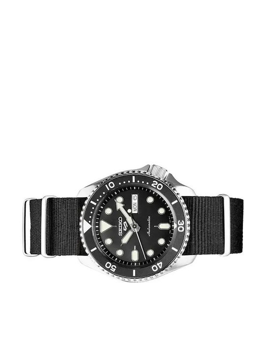 Seiko Мъжки Автоматичен Часовник с Черна Текстилна Каишка Seiko Мъжки Автоматичен Часовник с Черна Текстилна Каишка