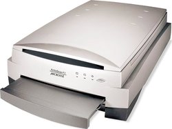 Microtek ArtixScan F2 Flatbed Scanner Legal Microtek ArtixScan F2 Flatbed Scanner Legal