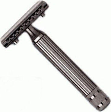 Fatip Classic Metal Black Gentle Closed Comb Ξυραφάκι Ασφαλείας Κλειστού Τύπου Slant