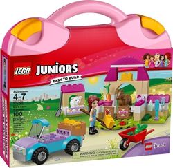 Lego Juniori Mia's Farm Suitcase pentru 4 - 7 ani