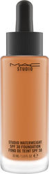 M.A.C Studio Waterweight M.A.C Studio Waterweight