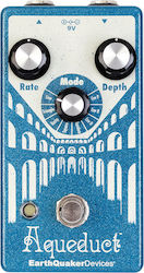 EarthQuaker Devices Aqueduct Vibrato Pedals Pitch­shifter Electric Guitar and Electric Bass