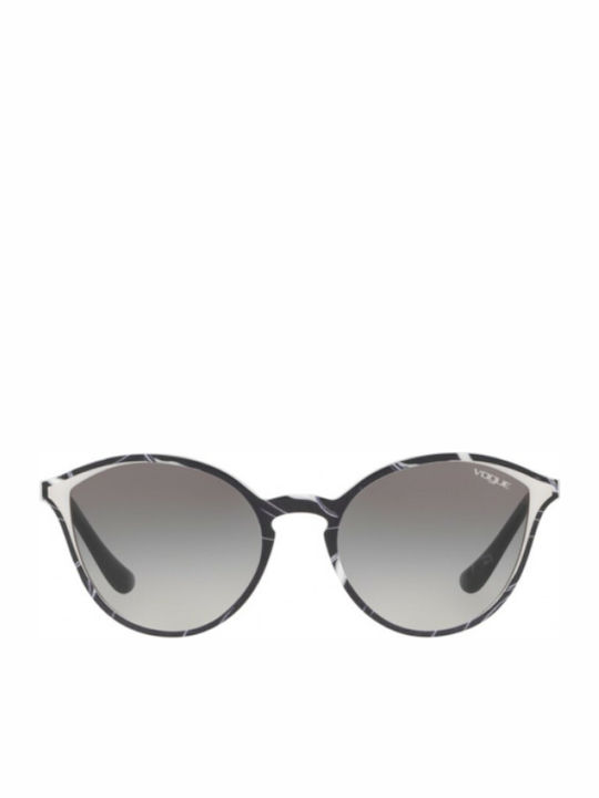 Vogue Sonnenbrillen mit Schwarz Rahmen VO 5255S 2694/11