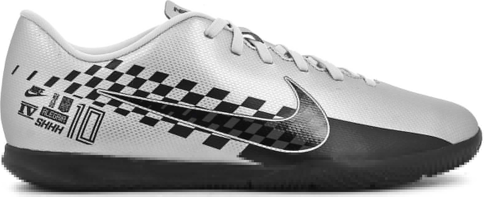 neymar silver boots