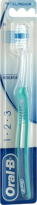 Oral-B 1-2-3 Indicator 35 Manual Toothbrush Medium Green 107298 1pcs