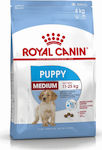 Royal Canin Puppy Medium 15kg Hrană Uscată pentru Cățeluși de Rase Medii cu Porumb și Păsări de curte