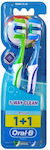 Oral-B Complete 5 Way Clean 40 1+1 Οδοντόβουρτσα Medium Πράσινη / Γαλάζια 2τμχ