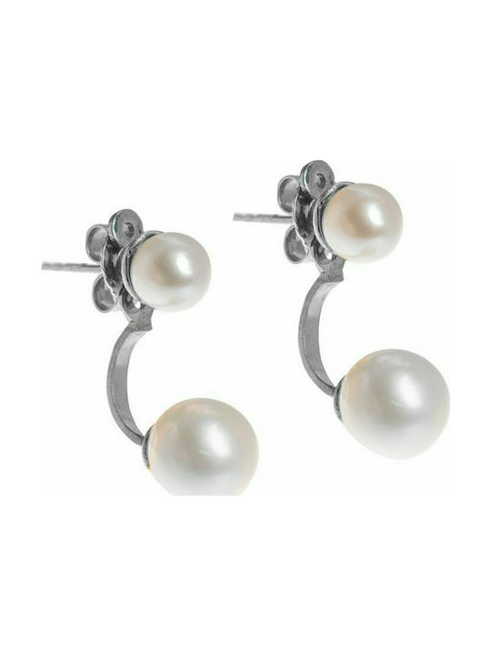 Earrings made of silver with pearls