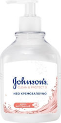 Johnson & Johnson Reinigung & Schutz 3 Mandel 500ml