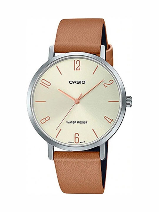 Casio Standard Γυναικείο Ρολόι Μπαταρίας με Καφ...