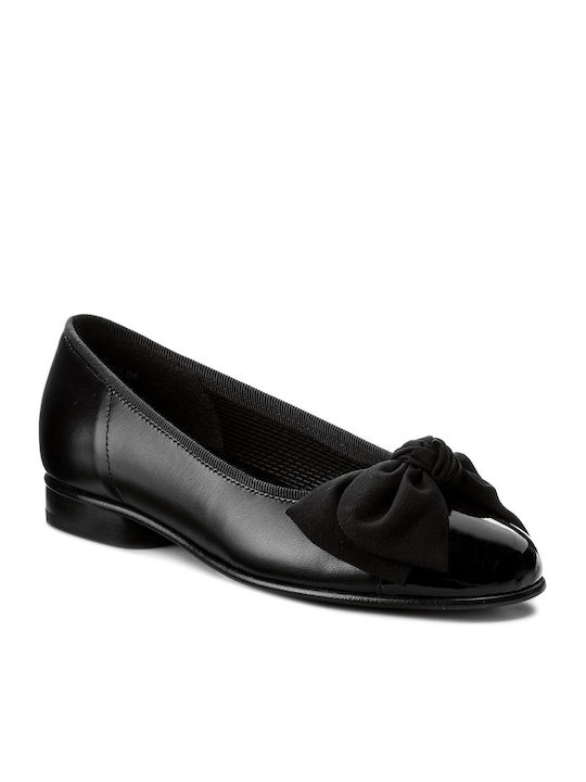 Lederne Damen Ballerinas Spitz zulaufend in Schwarz Farbe
