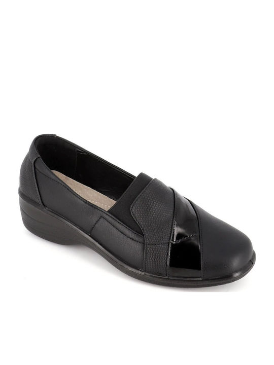 B-Soft Women's Moccasins in Black Color