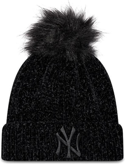 Winterized Bobble Neyyan Pom Pom Beanie Unisex Beanie with Knit in Black color