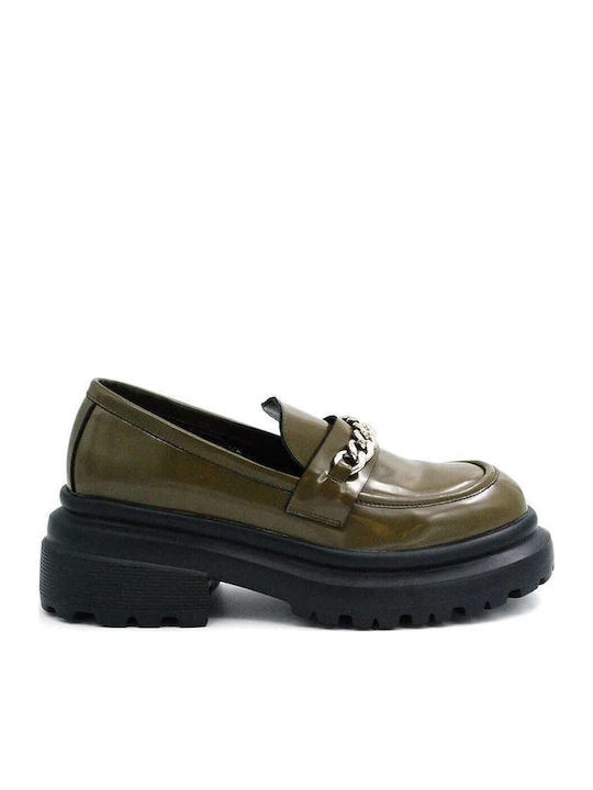 Favela Berry Women's Moccasins in Green Color
