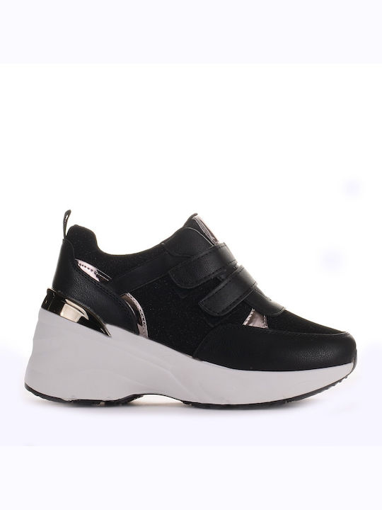 Famous Shoes Sneakers Black