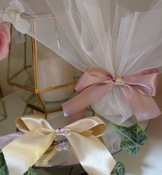 Wedding favors made of tulle and satin bow