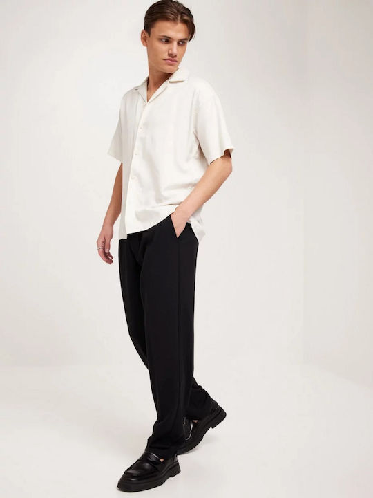 Men's Trousers in Loose Fit Black