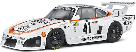 Solido Porsche Modeling Figure Car White in Scale 1:18