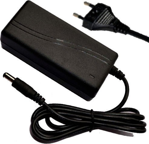 Universelles Netzadapter 12 5A mit Leistung 60W (YDT-1250)