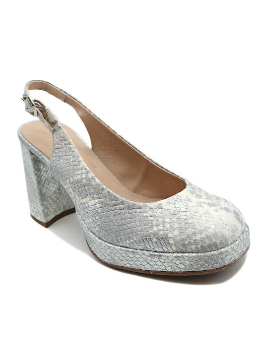 Wonders Silver Heels
