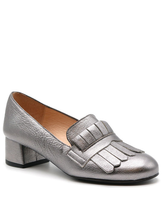 Wonders Silver Heels