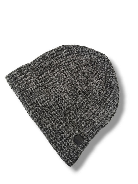 Beanie Beanie Knitted in Gray color