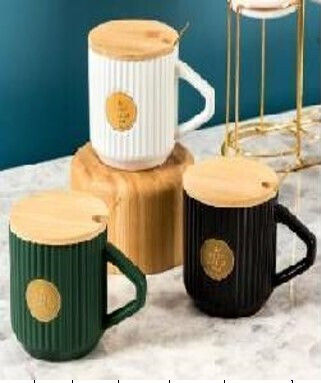 Cană Ceramică cu Capac Neagră 370ml 1buc