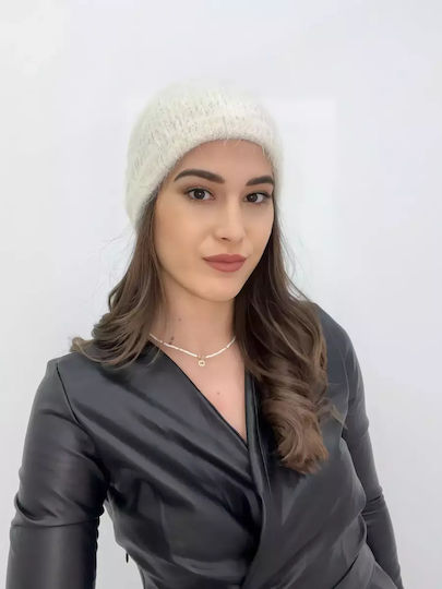 Beanie Beanie in Bej color