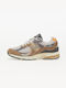 New Balance 2002r Sneakers Mushroom / Hazy Peach / Castlerock