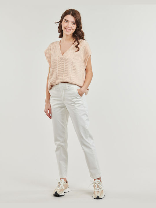 Levi's Women's Chino Trousers in Carrot Fit White