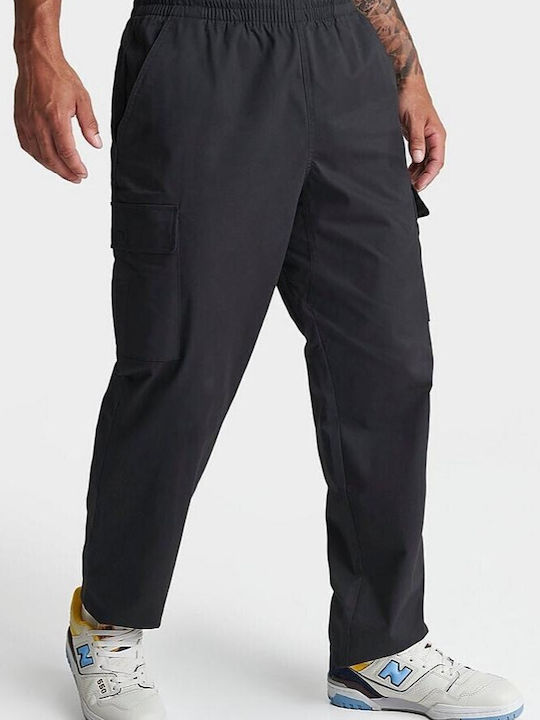 New Balance Herrenhose Cargo in Slim Passform Schwarz