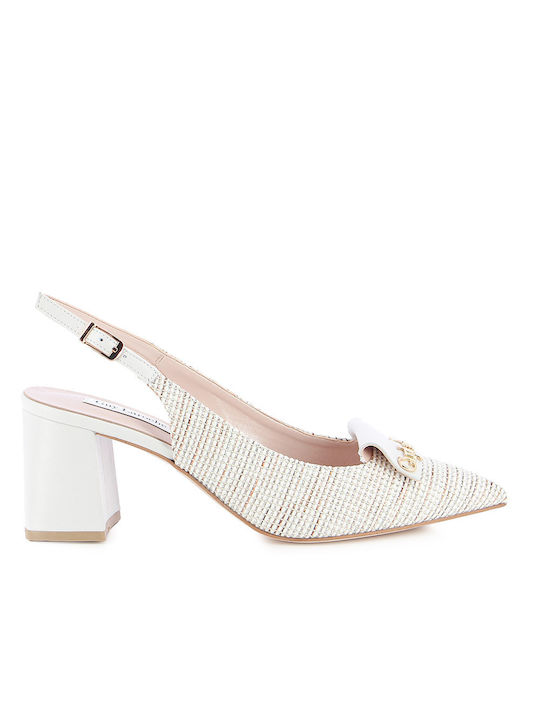 Guy Laroche Leather White Medium Heels 593-79