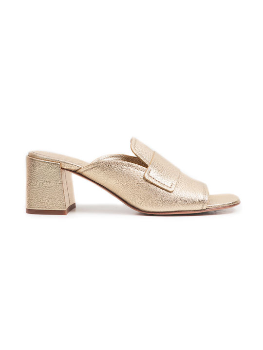 Pedro Garcia Leder Mules mit Absatz in Gold Farbe