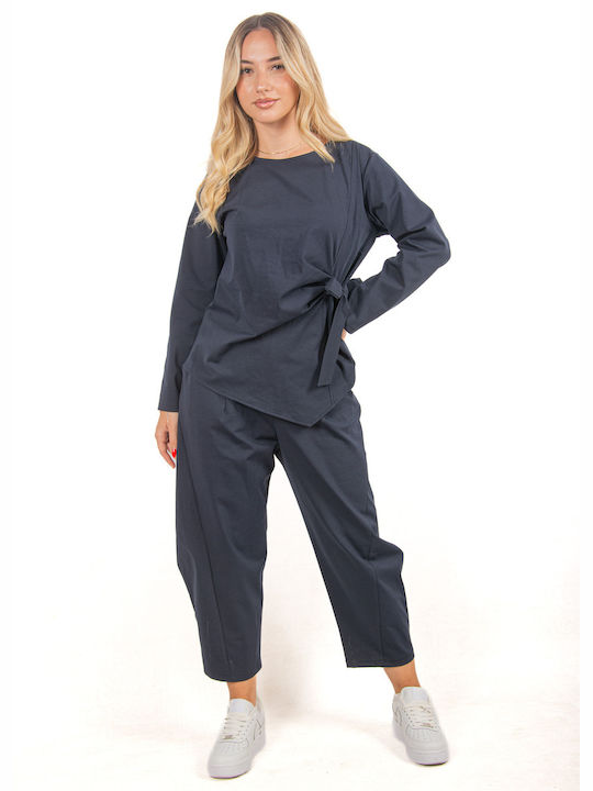 Karottenhose mit Bluse zum Binden in Blau