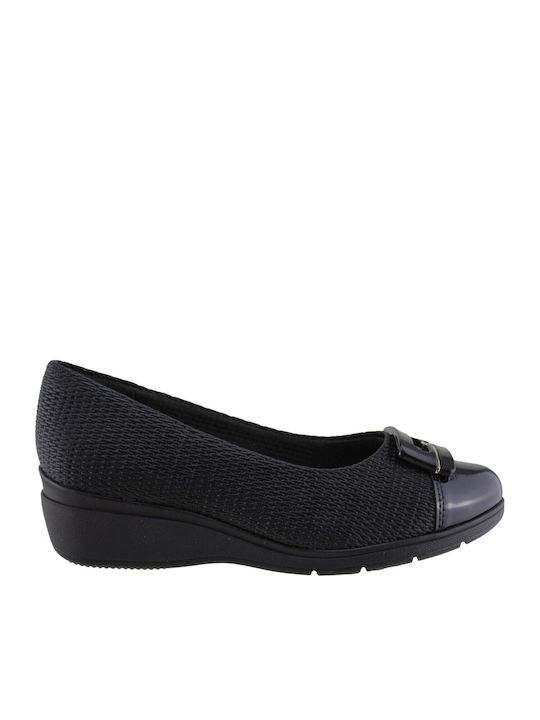 Women's Moccasins in Black Color