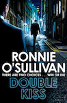 Double Kiss - Pan Macmillan - Hardback