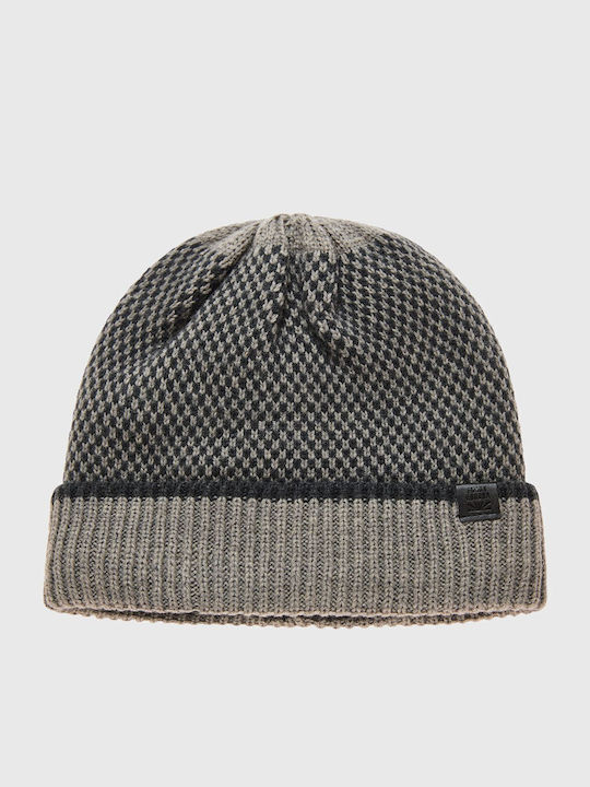Beanie Beanie Knitted in Gray color