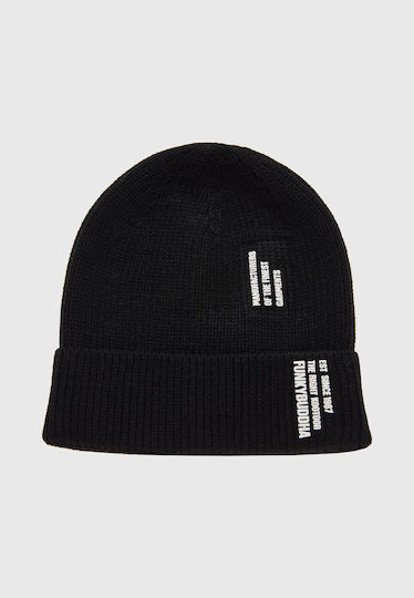 Beanie Beanie Knitted in Black color