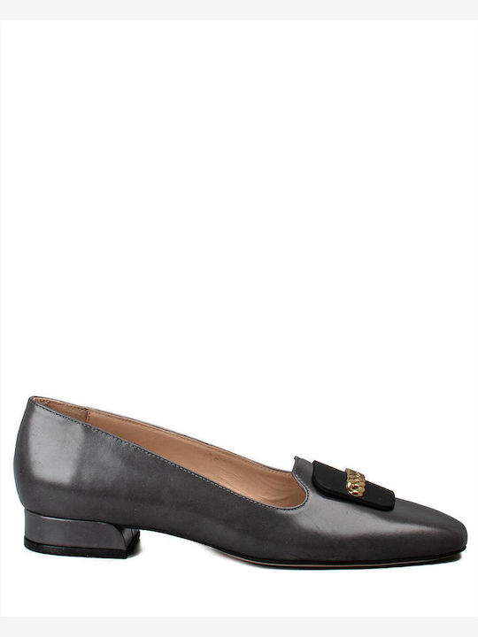 Δερμάτινα Γυναικεία Loafers σε Γκρι Χρώμα