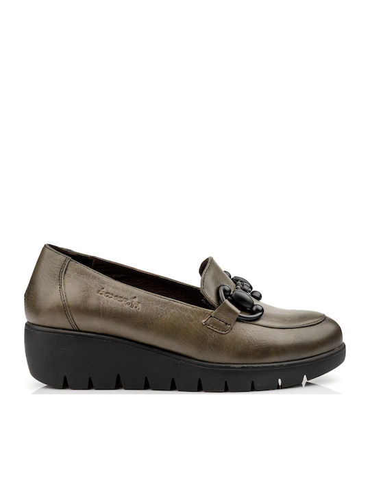 Boxer Leather Women's Loafers in Green Color