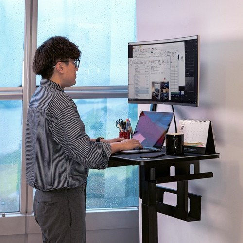 Birou de Jocuri Electric cu Înălțime Reglabilă și LED 80x50x72 cm Negru Birou de Jocuri Electric cu Înălțime Reglabilă și LED 80x50x72 cm Negru